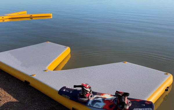 Понтон для катера